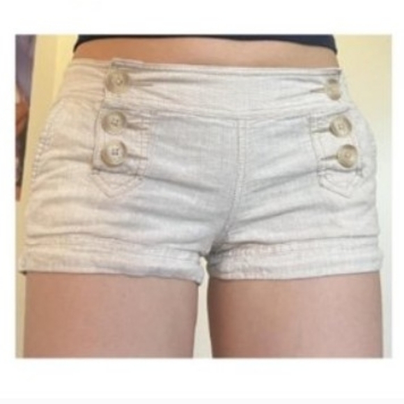Express Pants - Low Rise Express Linen Sailor Shorts in Cream (Size 0)
